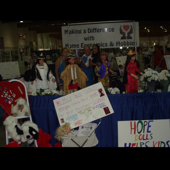 Meet your Posher! - Picture 7 of 8